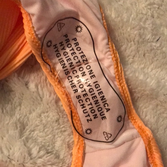 One Piece Two Toned Swimsuit Size M - Picture 7 of 7